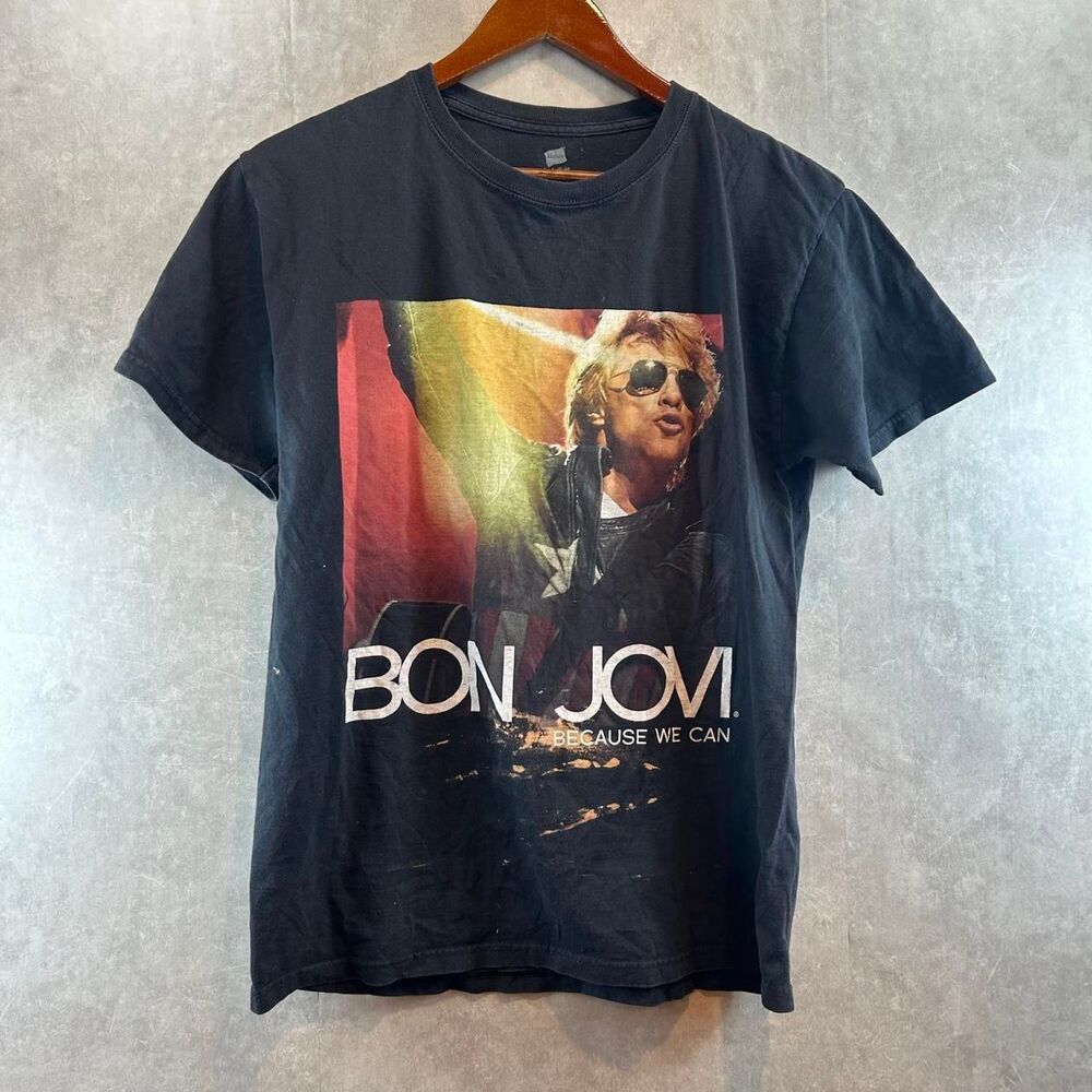 Gildan Men's Black T-shirt